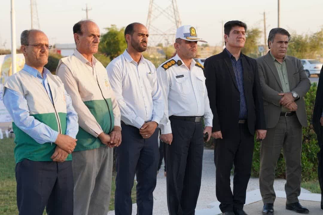 برافراشتن پرچم مطهر رضوی