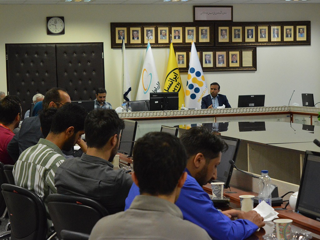 مدیرعامل ایرانسل: استفاده از هوش مصنوعی باعث افزایش درآمد کسب و کارها میشود مدیرعامل ایرانسل: استفاده از هوش مصنوعی باعث افزایش درآمد کسب و کارها میشود