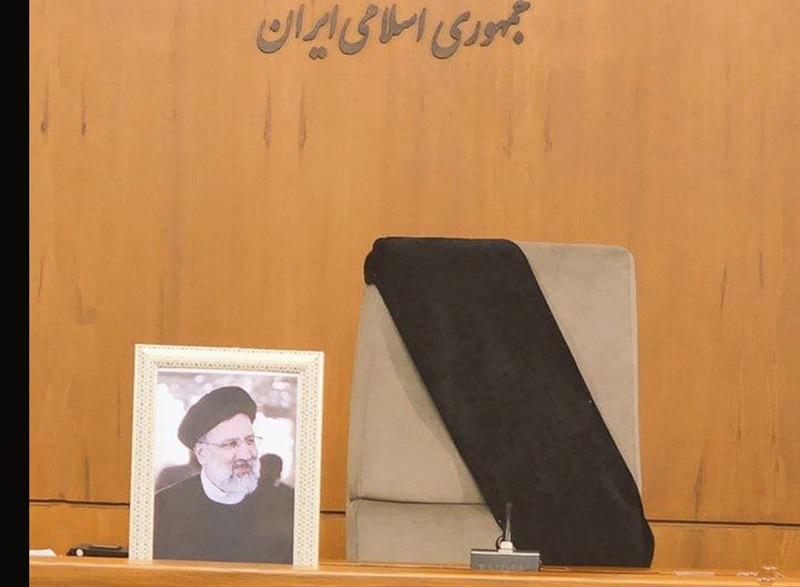 بالگرد حامل رئیس جمهور دچار سانحه «فرود سخت» شد + اسامی همراهان