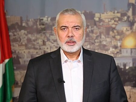 ببینید | ادای احترام رئیس دفتر سیاسی حماس به رئیس‌ جمهور شهید ایران
