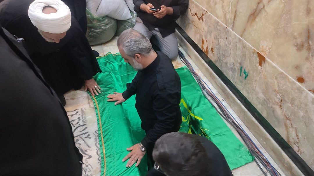 ببینید |  آمادهسازی مزار شهید امیرعبداللهیان در حرم عبدالعظیم ببینید |  آمادهسازی مزار شهید امیرعبداللهیان در حرم عبدالعظیم