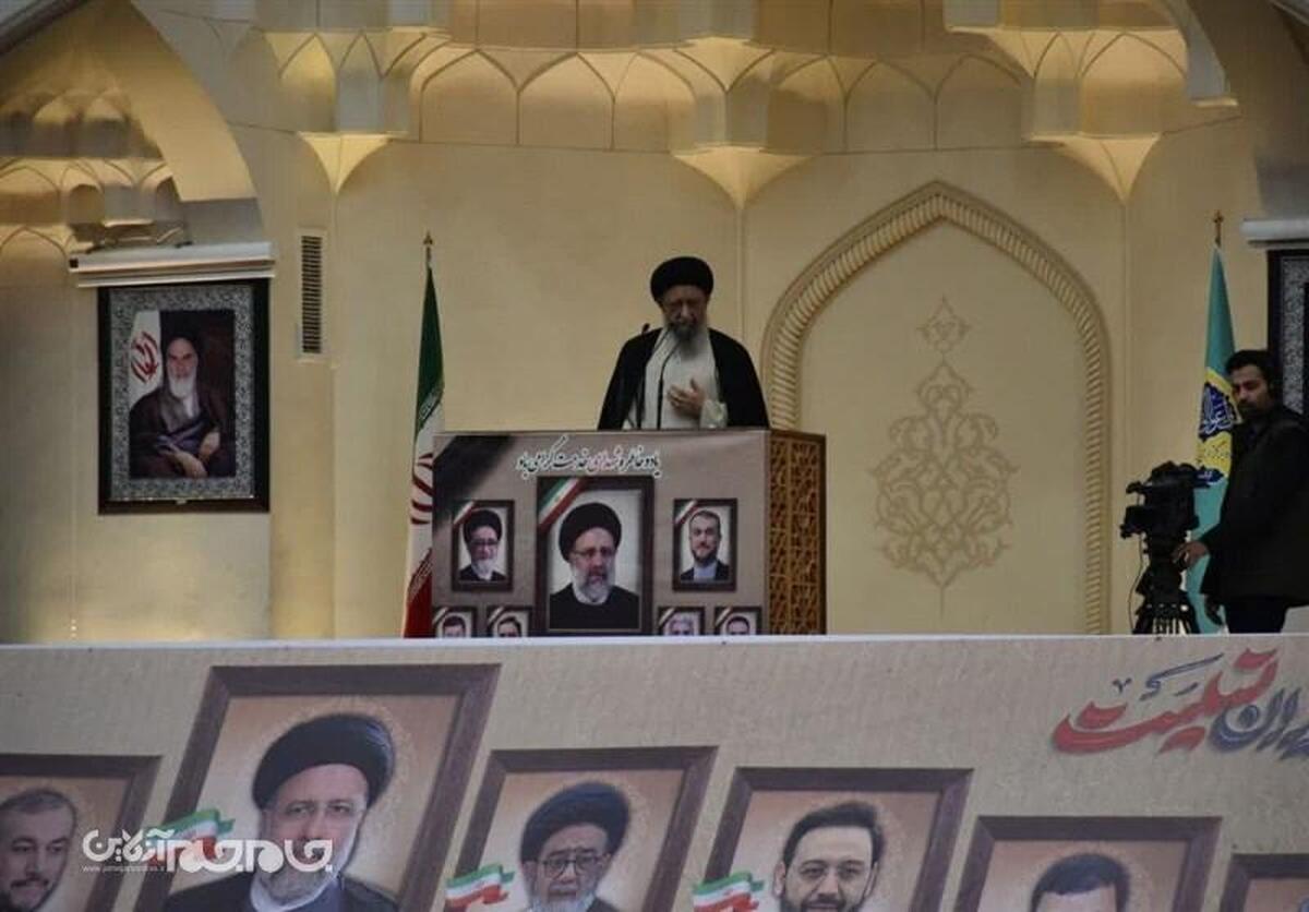 نماینده ولی فقیه در گلستان گفت: ۴۵ سال است دشمنان تلاش می‌کنند ایران را به عنوان یک کشور منزوی نشان دهند، اما دیروز در تشییع پیکر رئیس جمهور شهید و دیگر همراهان ایشان دیدیم که حدود ۶۰ هیئت از کشورهای مختلف آمدند و پیکر شهید ما را تکریم کنند.
