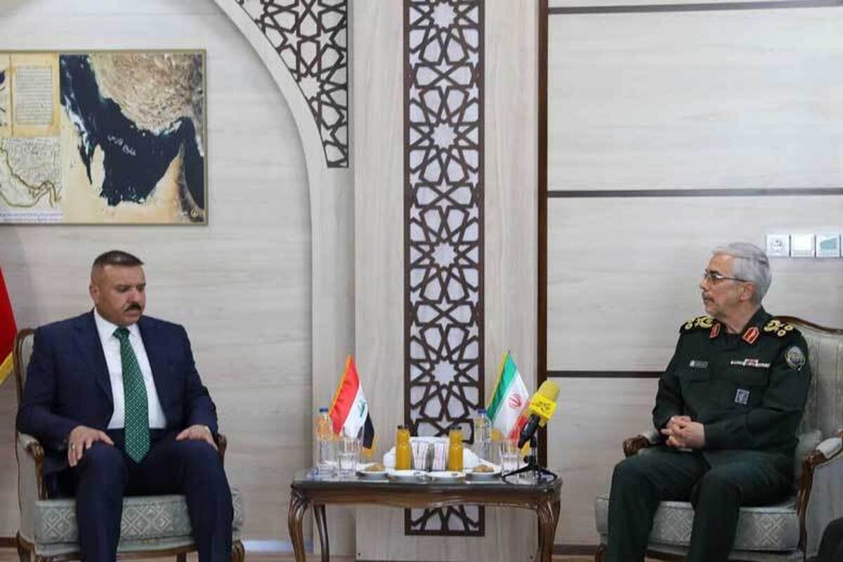 رئیس ستادکل نیرو‌های مسلح در دیدار با وزیر کشور عراق گفت: توافقنامه‌ای بین دو کشور مبنی بر خلع سلاح و استقرار این گروه‌های تروریستی در اردوگاه‌های تحت کنترل به امضا رسیده و باید به صورت کامل پیگیری و اجرا شود.