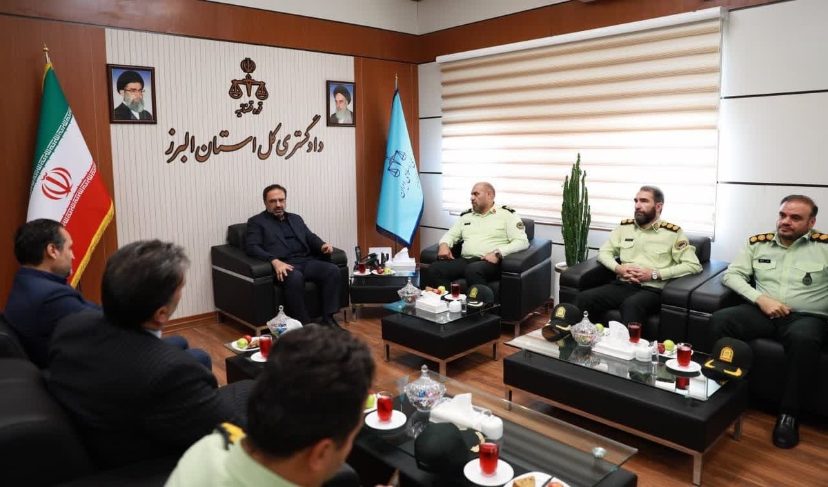 در دیدار فرمانده نیروی انتظامی استان البرز با رئیس کل دادگستری، بر نقش نیروی انتظامی در تحقق امنیت پایدار تاکید شد.