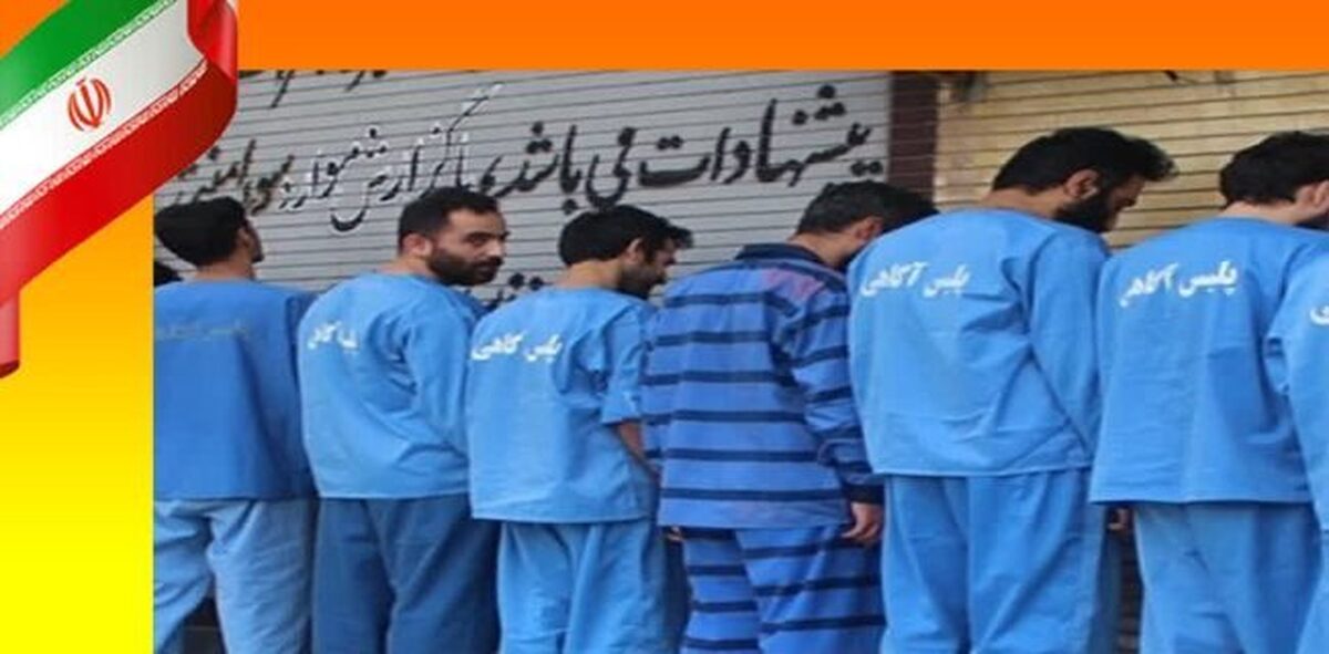 فرمانده انتظامي استان هرمزگان از شناسايي و دستگيري يک باند 7 نفره سارقان بعنف مسلح در استان خبرداد.
