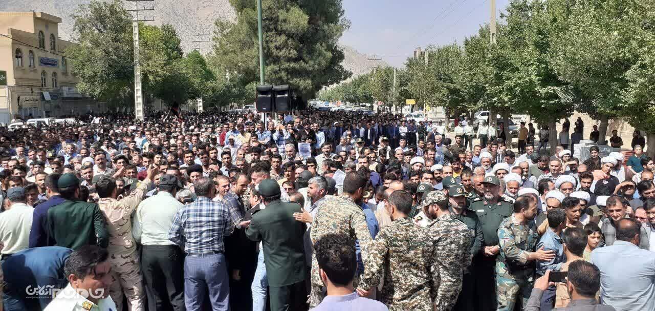 مردم با مشارکت حداکثری در انتخابات خون شهدا را پاس بدارند مردم با مشارکت حداکثری در انتخابات خون شهدا را پاس بدارند