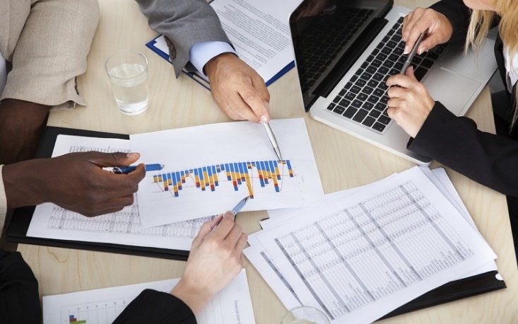 تهیه صورت های مالی به عهده کیست؟ تهیه صورت های مالی به عهده کیست؟