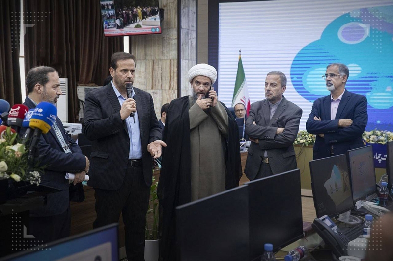 حضور پر شور مردم و مسئولان در پای صندوقهای رای حضور پر شور مردم و مسئولان در پای صندوقهای رای