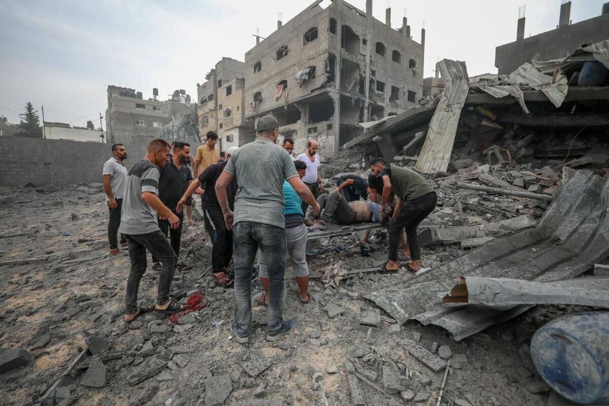 وزارت بهداشت فلسطین با انتشار جدیدترین آمار شهدا و مجروحان جنایت‌های رژیم صهیونیستی در نوار غزه اعلام کرد که از روز هفتم اکتبر ۲۰۲۳ (۱۵ مهر ۱۴۰۲) ۳۹ هزار و ۹۰ شهروند فلسطینی در این منطقه به شهادت رسیده اند.