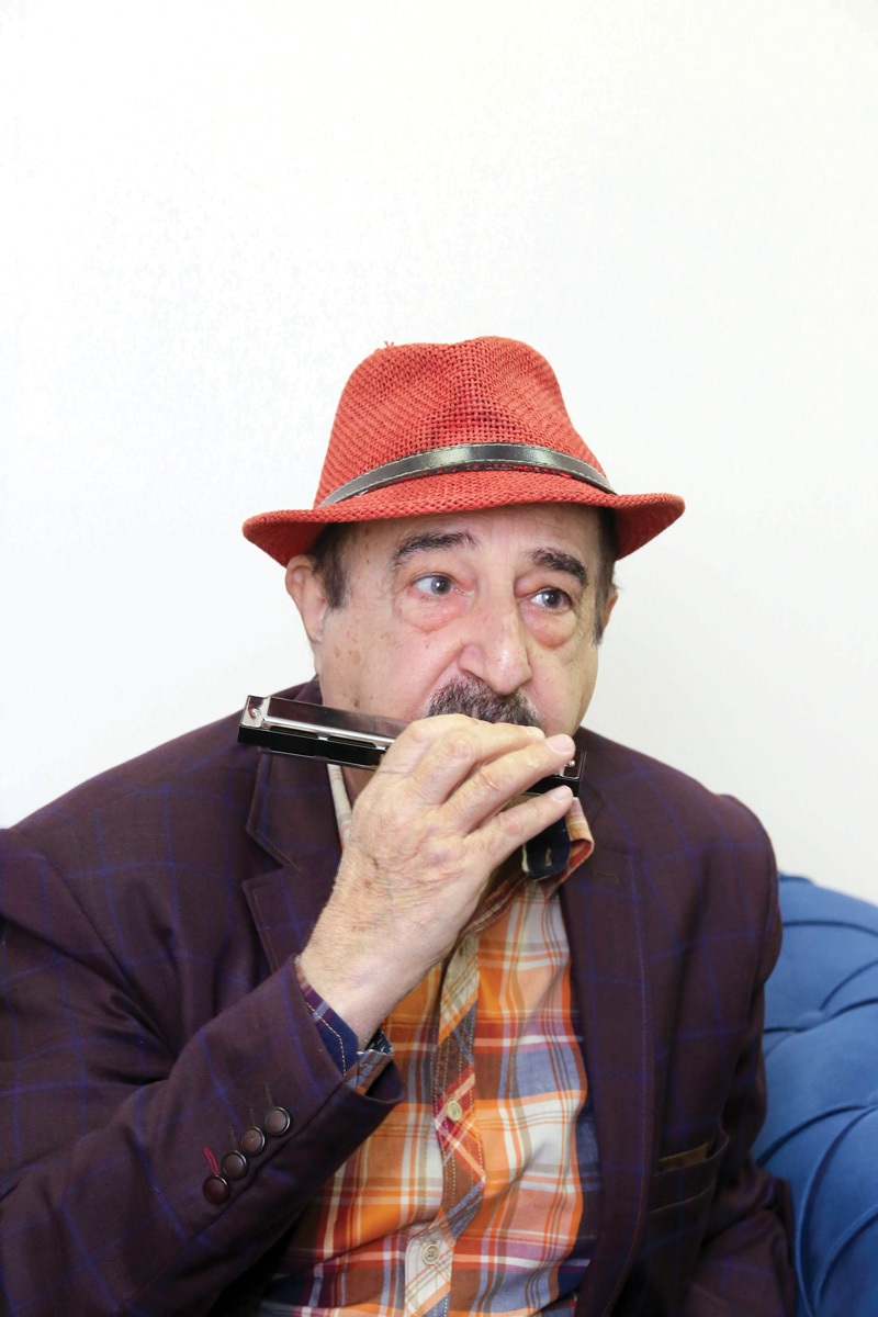 از شادی مردم لذت می‌برم