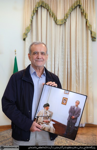 گفتوگوی تفصیلی KHAMENEI.IR با رئیسجمهور منتخب گفتوگوی تفصیلی KHAMENEI.IR با رئیسجمهور منتخب