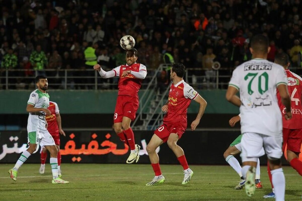 تیم فوتبال پرسپولیس به دنبال دومین پیروزی متوالی خود در فصل جدید است و در این بازی می تواند انتقام خود از آلومینیوم که در سال های اخیر برایش دردسر درست کرده است را بگیرد.