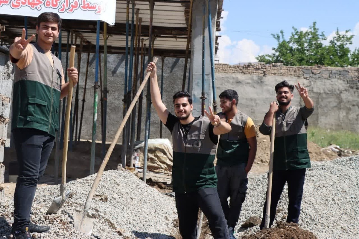 مسئول سازمان بسیج سازندگی استان البرز، گفت: جهادگران بسیجی همزمان با هفته دفاع مقدس و در تداوم راه شهدا نسبت به برگزاری ۳۶ اردوی جهادی در سطح این استان با هدف محرومیت زدایی و امید آفرینی اقدام خواهند کرد.