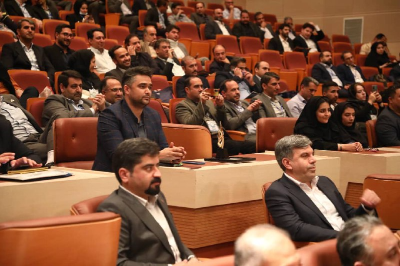 کسب تندیس بلورین درجه ۱ توسط شرکت معدنی و صنعتی گهرزمین کسب تندیس بلورین درجه ۱ توسط شرکت معدنی و صنعتی گهرزمین