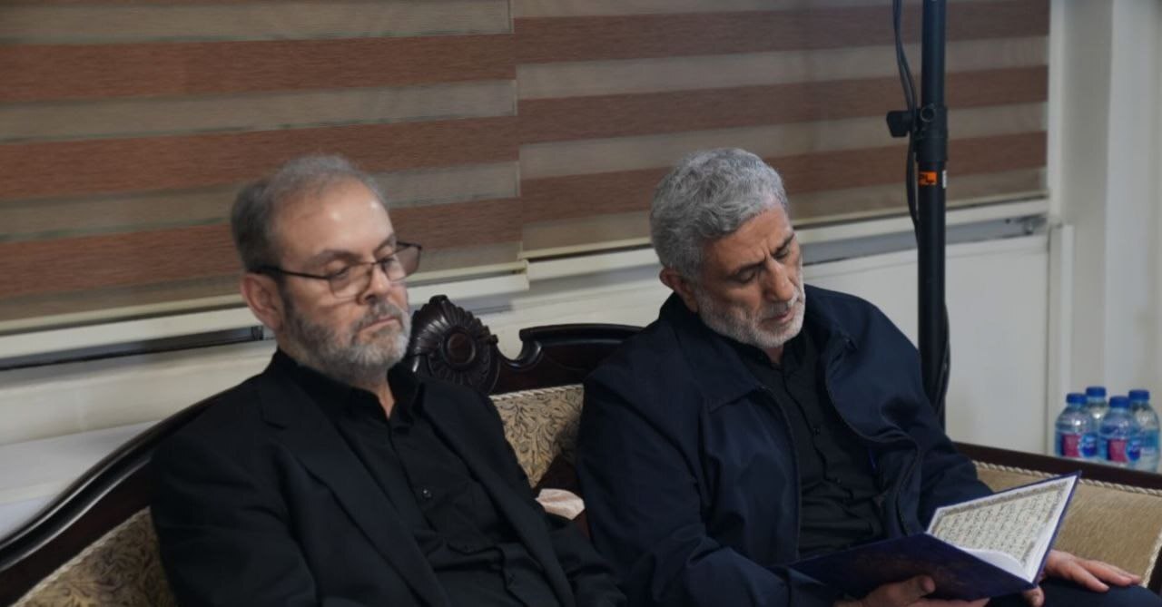 حضور سردار قاآنی در دفتر حزبالله تهران حضور سردار قاآنی در دفتر حزبالله تهران