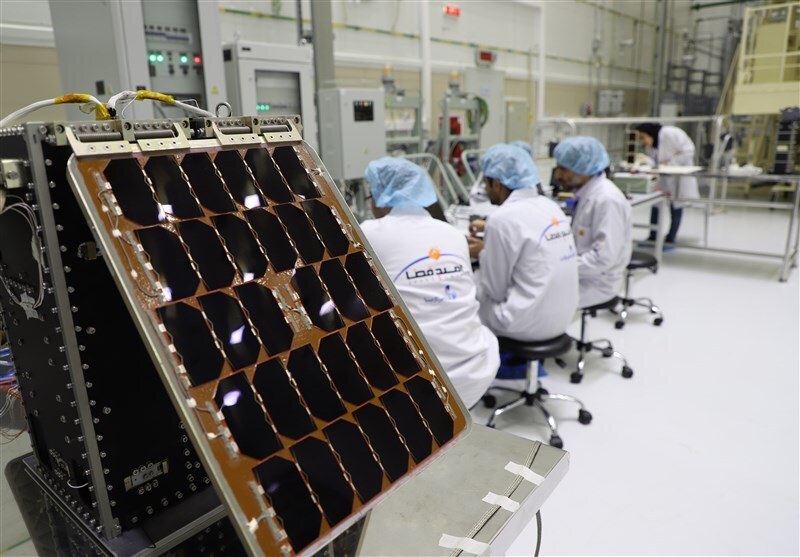 آمادهسازی ۲ماهواره ایرانی برای پرتاب با سایوز روسیه آمادهسازی ۲ماهواره ایرانی برای پرتاب با سایوز روسیه