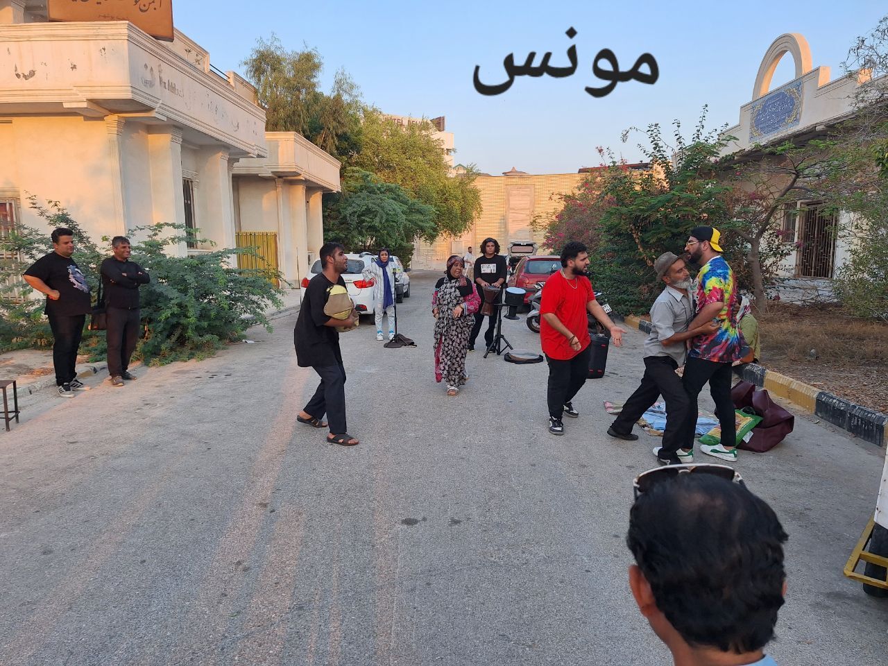 مونس،راوی درد عمومی جامعه است مونس،راوی درد عمومی جامعه است