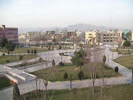 ببینید  ا  عبور و مرور عادی مردم در میدان پارچین پاکدشت