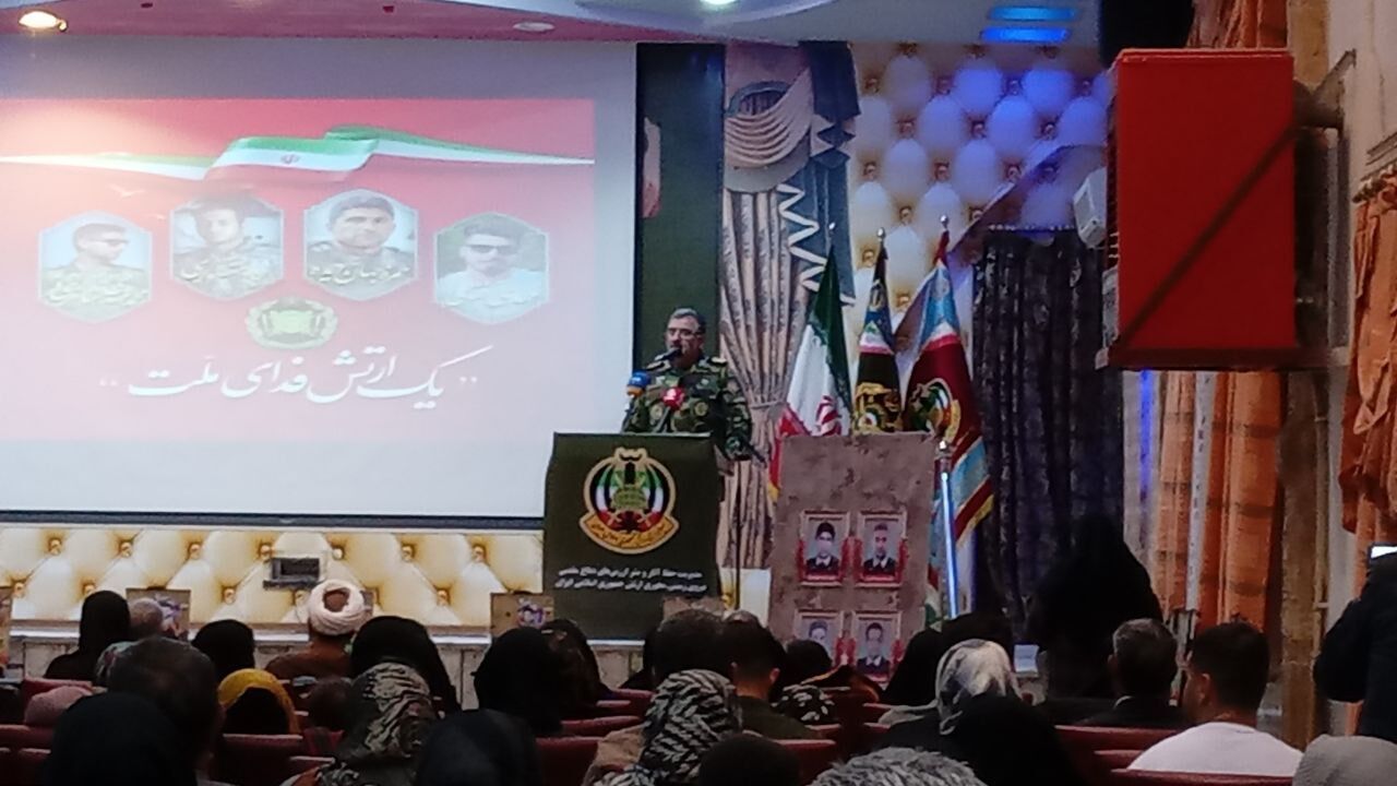 یادواره شهدای نیروی زمینی ارتش در مشهد برگزار شد یادواره شهدای نیروی زمینی ارتش در مشهد برگزار شد