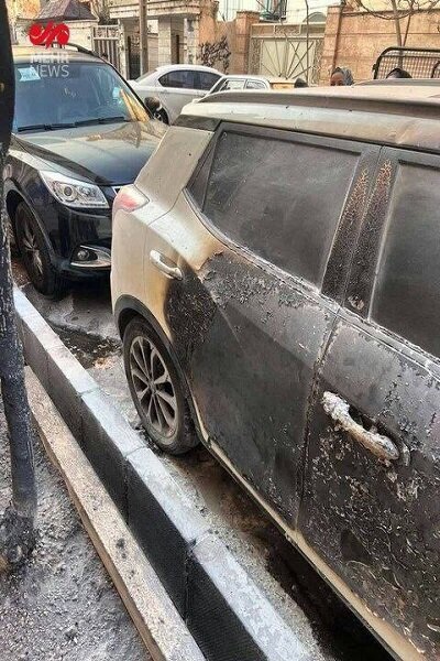 عکس | حریق ۵ وسیله نقلیه در خیابان سراج