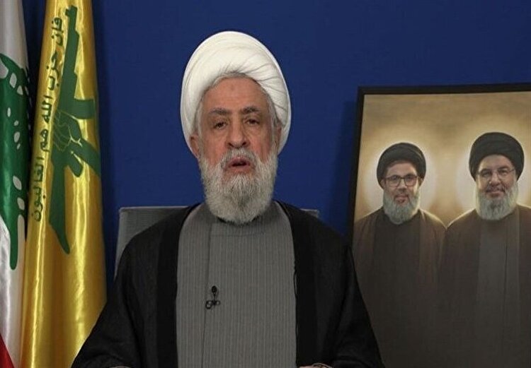 کسانی که تصور ضعف مقاومت را دارند در توهم به سر می برند