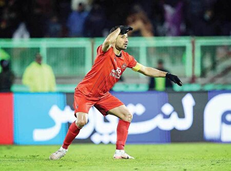 تکل فضای مجازی به فوتبال