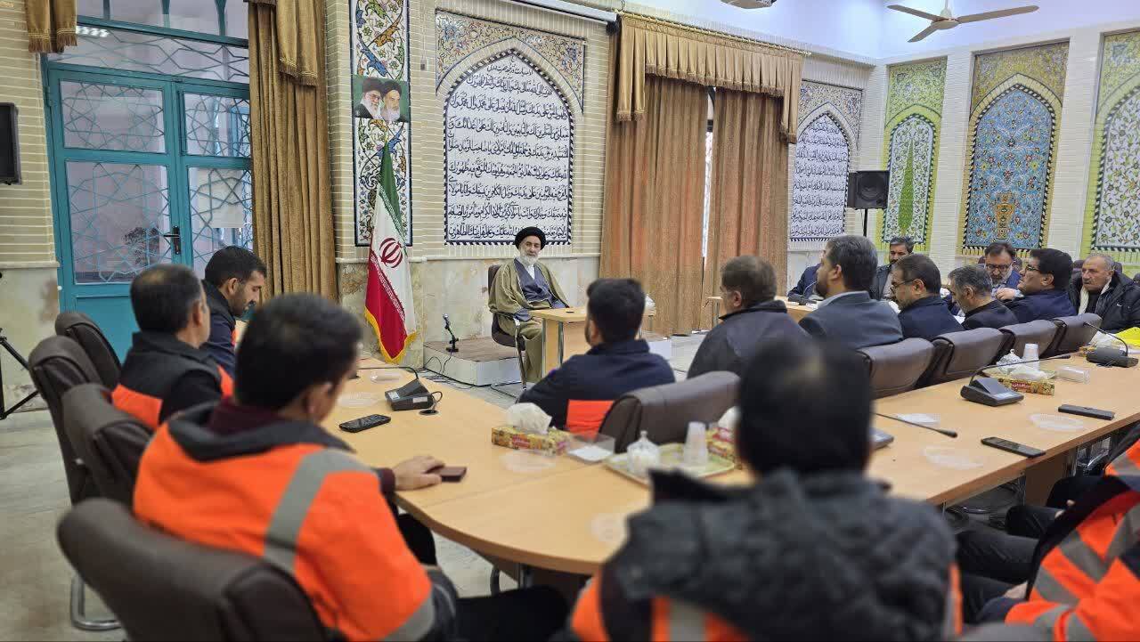 راه‌ها هرگز بند نیامدند