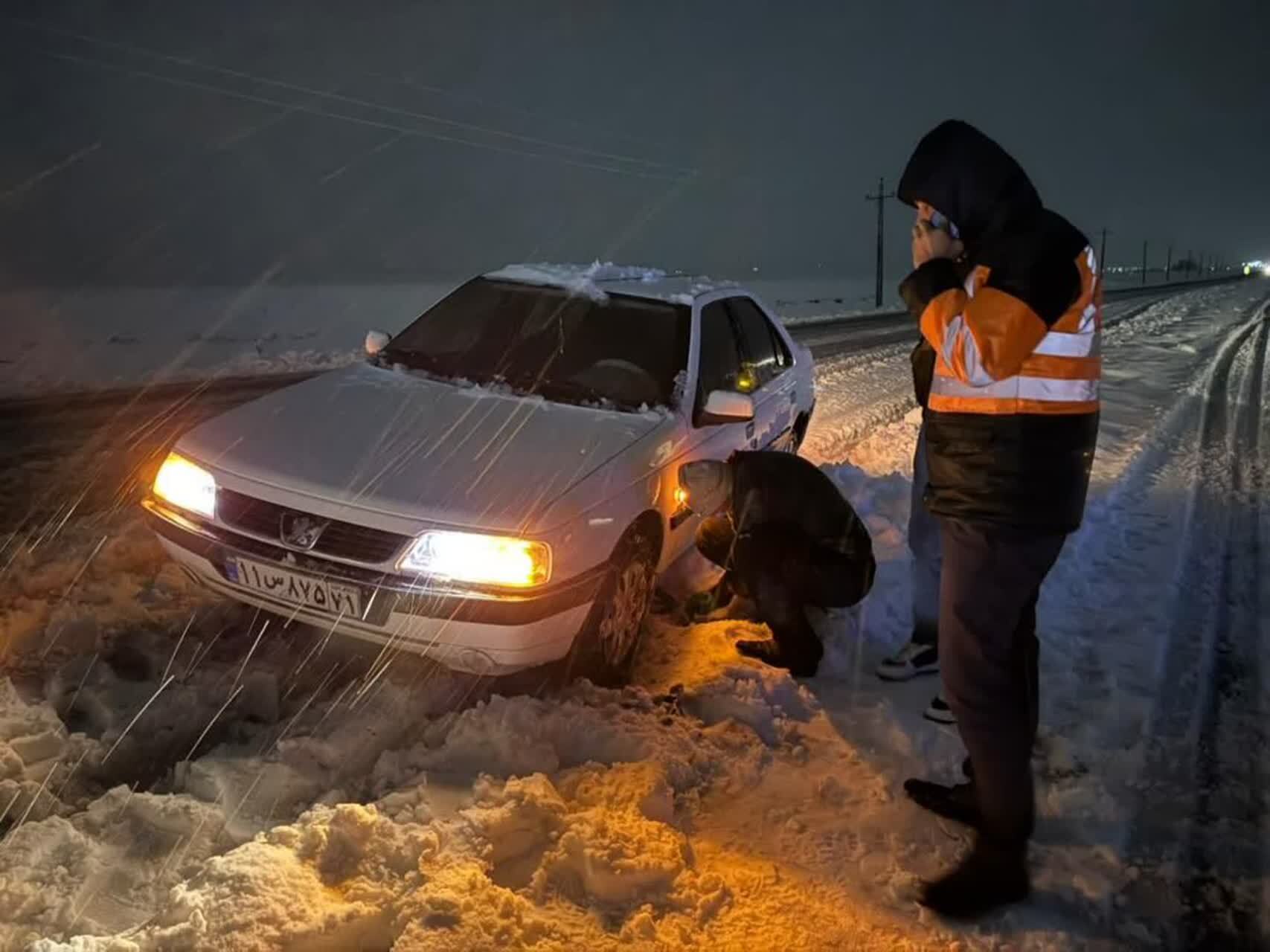 فقط با زنجیر چرخ به گردنه چری و شاه منصوری بیایید
