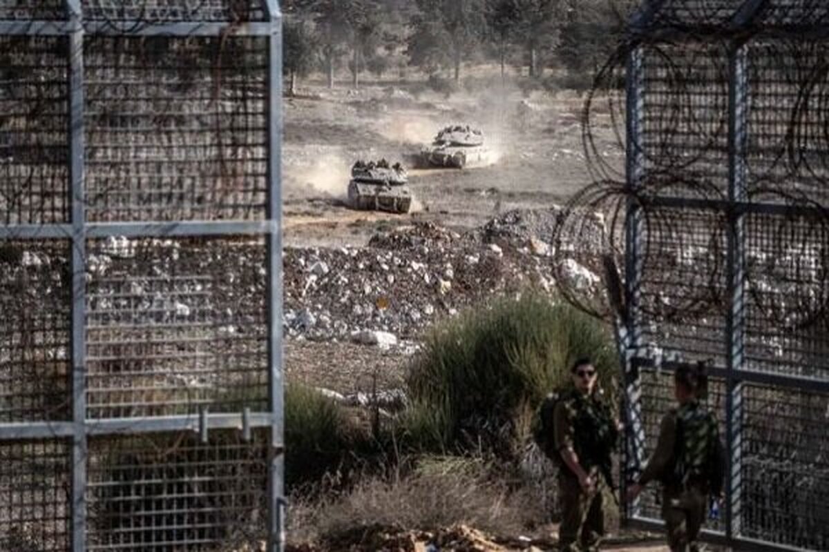 نظامیان ارتش رژیم صهیونیستی در سایه حملات روزانه به سوریه، امروز نیز به منطقه قنیطره در جنوب این کشور تجاوز کردند.