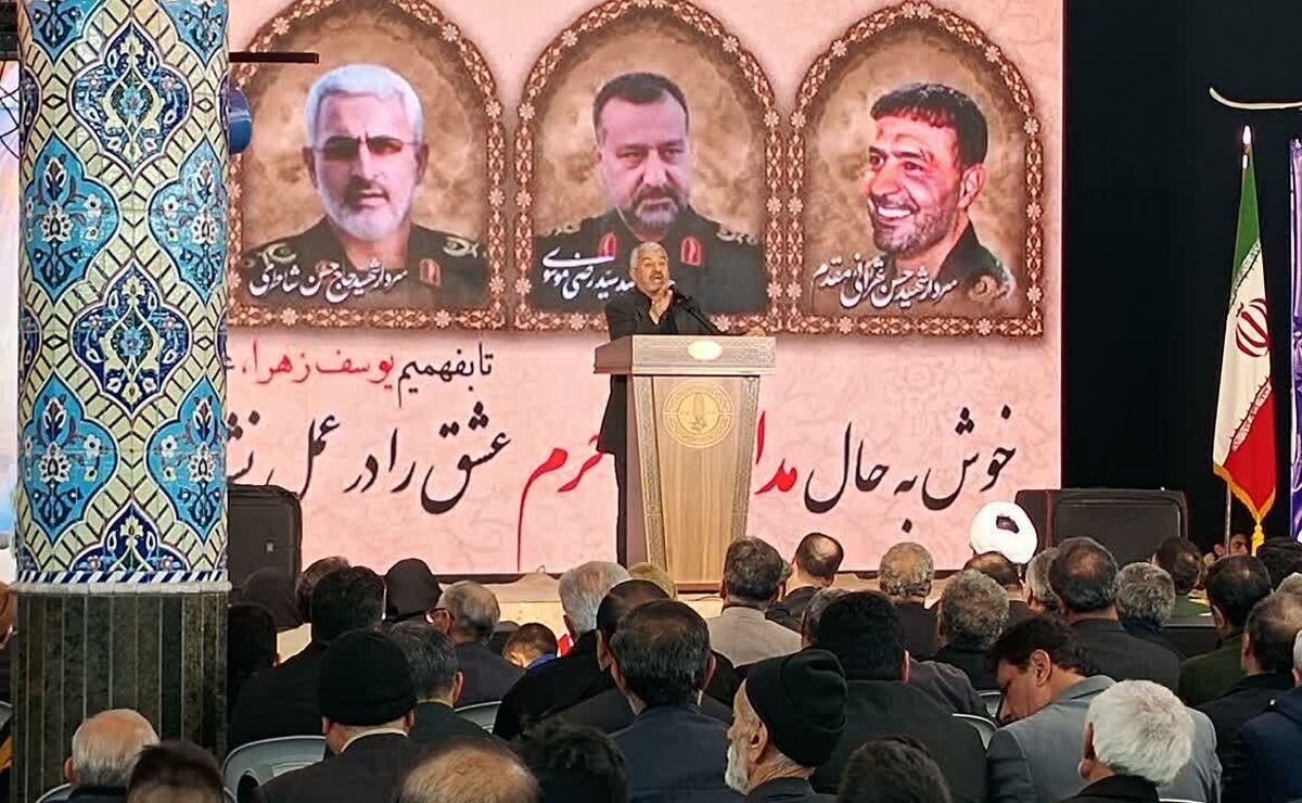 فرمانده قرارگاه فرهنگی جهادی بقیه‌الله الاعظم (عج) سپاه پاسداران با اشاره به اینکه برخی نگران مسایل آینده کشور هستند، گفت: اگر پس از جنگ ۱۲ روزه، دوباره جنگی پیش بیاید، پاسخ ایران بسیار سخت‌تر خواهد بود.