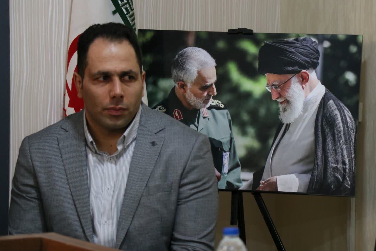 دیدار صمیمی معاون سیاسی، امنیتی و اجتماعی استاندار با قهرمان المپیک +تصاویر