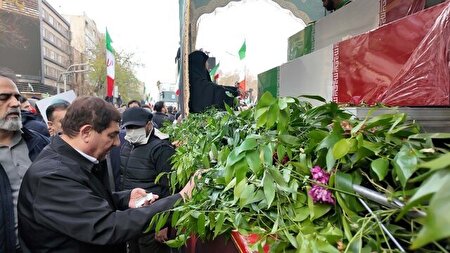 مسئولیت ریخته شدن خون تک‌تک جوانان عزیز ما برعهدۀ ترامپ و نتانیاهو است