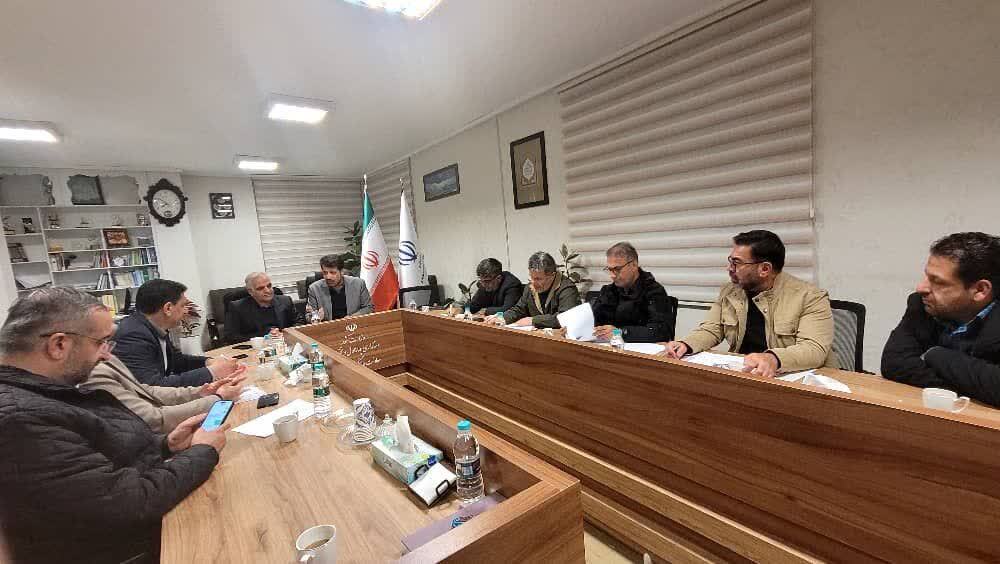 نشست بررسی چالش ها و فرصت های اقتصادی چهارمحال و بختیاری