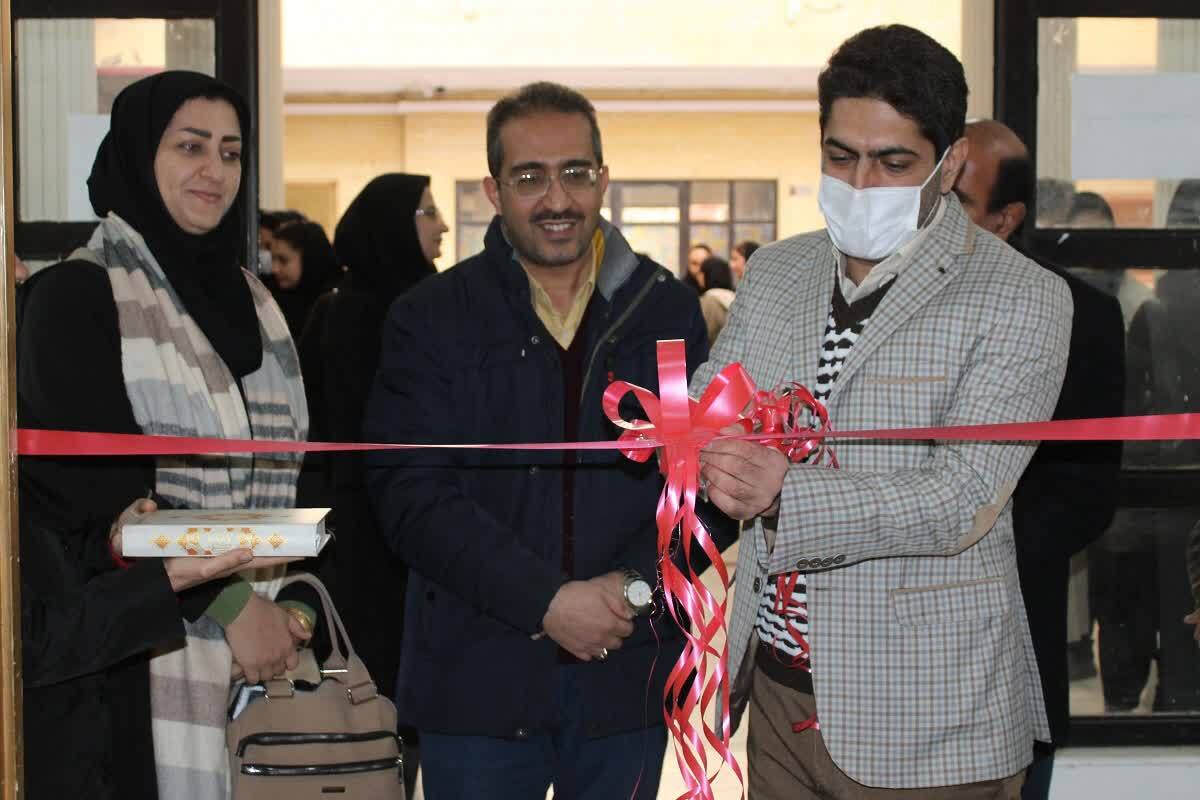 نمایشگاه آثار چاپ دستی در نگارخانه شهید شهرانی شهرکرد برپا شد