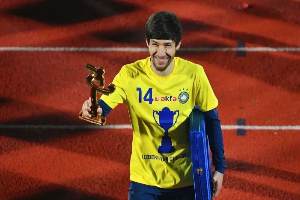 مدافع ۱۰۰ هزار دلاری پاختاکور برای پرسپولیس میلیون دلاری شد! مدافع ۱۰۰ هزار دلاری پاختاکور برای پرسپولیس میلیون دلاری شد!