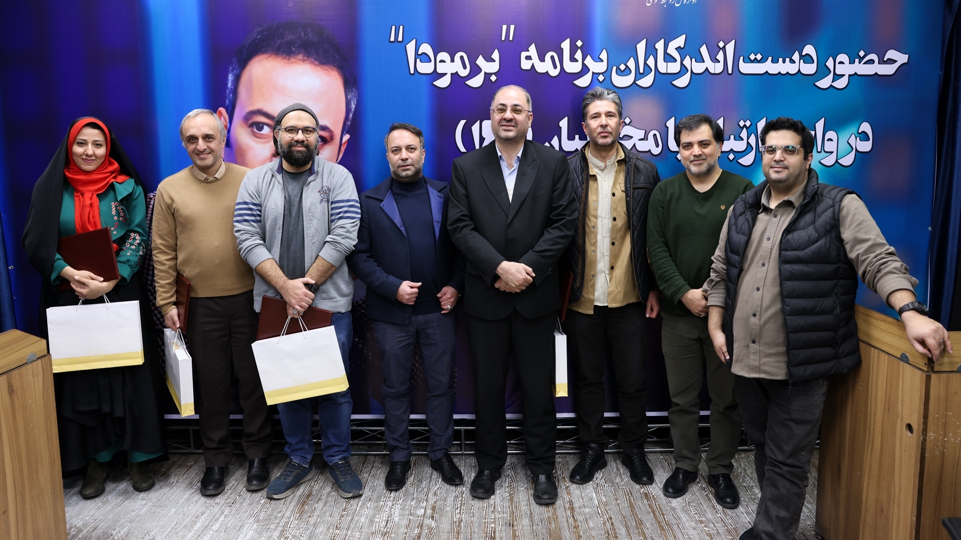 شنیدن قصه‌ آدم‌ها با آداب تلویزیون/گفت‌وگوی بی‌واسطه‌ای که بر مدار «برمودا» شکل گرفت