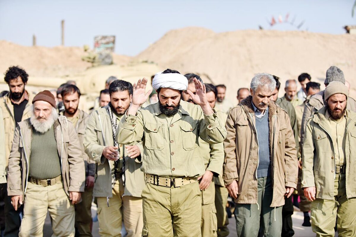 پخش سریال «صفر بیست‌وچهار» به‌تازگی از شبکه یک سیما آغاز شد و تاکنون چند قسمت از آن پیش رفته است. این مجموعه تلویزیونی با حال‌و‌هوای دهه شصتی و داستان‌های گیرا، زندگی مردم را در سال‌های جنگ تحمیلی نمایش می‌دهد. این اثر با این‌که قالب دفاع مقدسی دارد اما روایت‌های واقعی را در قالب داستان به‌گونه‌ای الحاق کرده که بیننده درحالی‌که می‌پندارد در حال تماشای ماجراهای عاطفی و گاه مهیج است، خود را مخاطب فیلمی از جنگ تحمیلی احساس می‌کند.