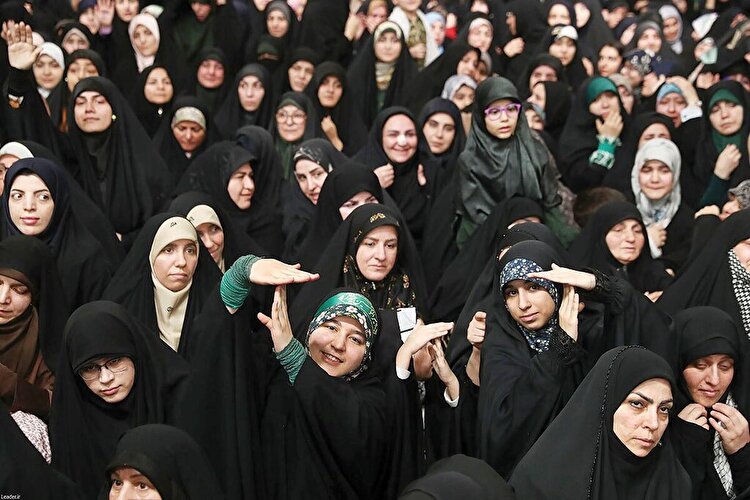 حسرت قدبلند بودن!