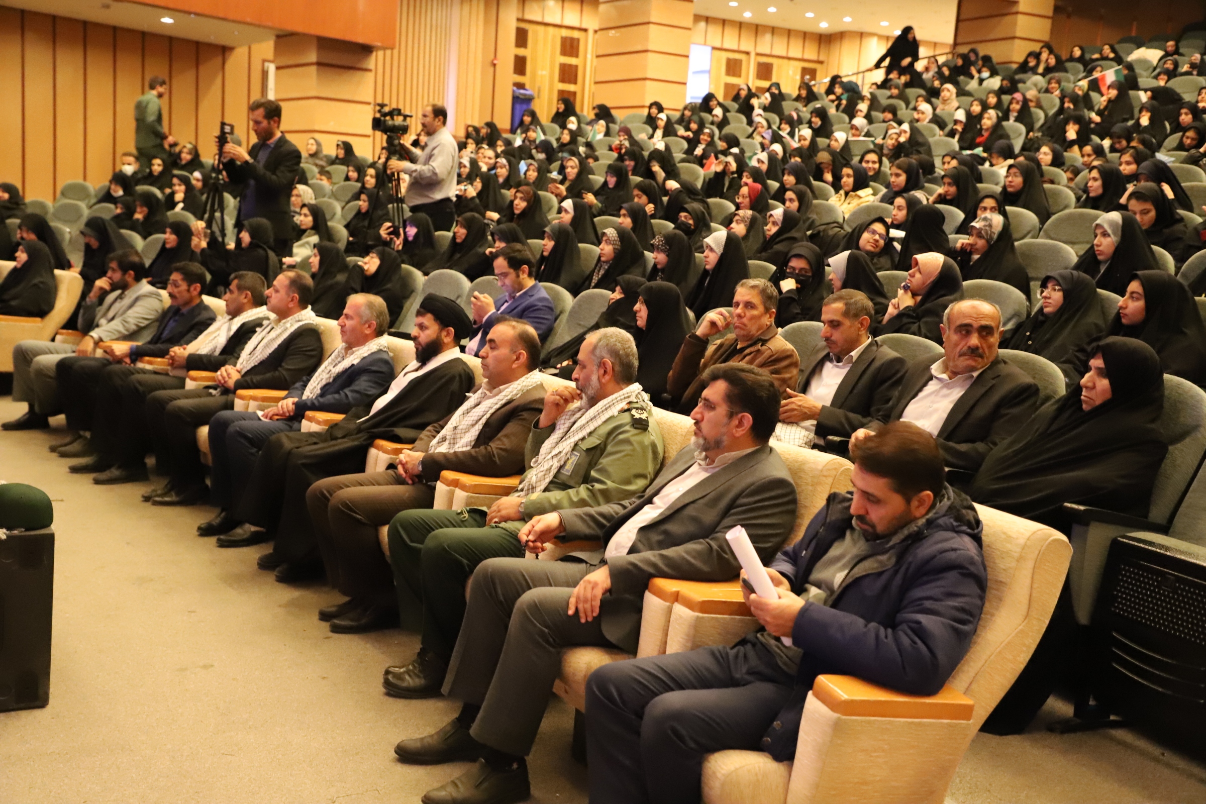 اجلاسیه «ریحانه‌های مشق ایثار»، تجدید عهد نوجوانان چهارمحال و بختیاری با مسیر نورانی شهدای مقاومت و خدمت