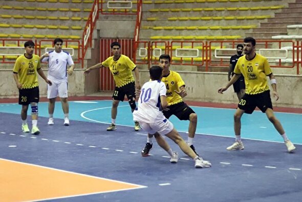 آغاز مسابقات هندبال قهرمانی جوانان باشگاه‌های کشور در کرمانشاه