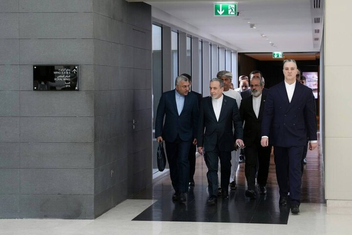 بازی روانی - نظامی آمریکا همزمان با آغاز مذاکرات دیپلماتیک