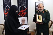 تجلیل فرمانده کل سپاه از شهید حسین سلامی و اعطای درجه سپهبدی