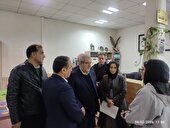 گفت‌وگوی صمیمی ارسلان قاسمی با دانش‌آموزان و دانشجویان در کتابخانه یادگار امام(ره) شهر محمدیه