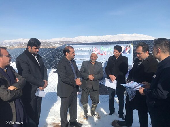 افتتاح نیروگاه خورشیدی ۳۰۰ کیلواتی در شهر بام
