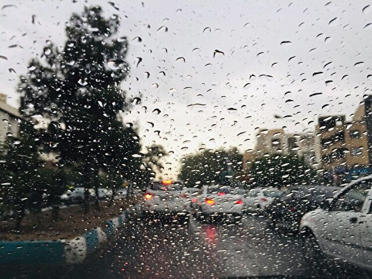 بارش باران و افزایش دما در تهران