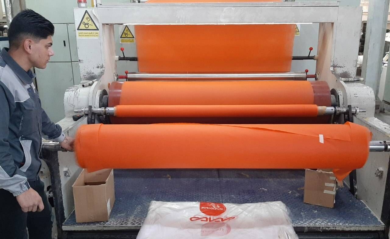 بزرگ ترین واحد تولید پارچه های پزشکی شرق کشور در مشهد بهره برداری شد بزرگ ترین واحد تولید پارچه های پزشکی شرق کشور در مشهد بهره برداری شد