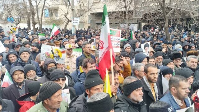 راهپیمایی سراسری مردم ایران در یوم‌الله ۲۲ بهمن آغاز شد