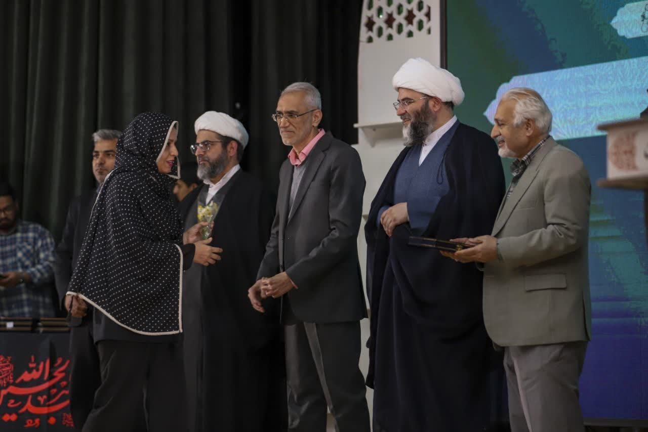 موکب و موکبداری بخشی از هویت خوزستان است / هنرمندان به فکر تولید آثار موثر فرامرزی باشند موکب و موکبداری بخشی از هویت خوزستان است / هنرمندان به فکر تولید آثار موثر فرامرزی باشند