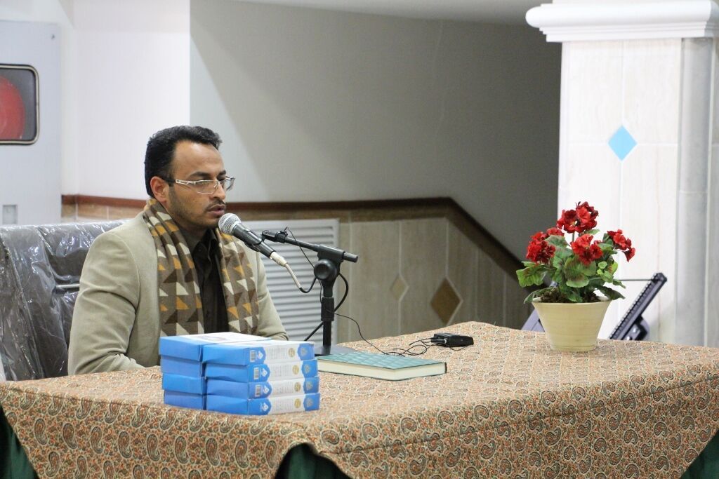 نسخه ترتیل کامل قرآن در نمایشگاه قرآن مشهد رونمایی شد نسخه ترتیل کامل قرآن در نمایشگاه قرآن مشهد رونمایی شد