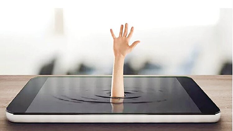 نوجوانان، بی‌دفاع در دنیای مجازی